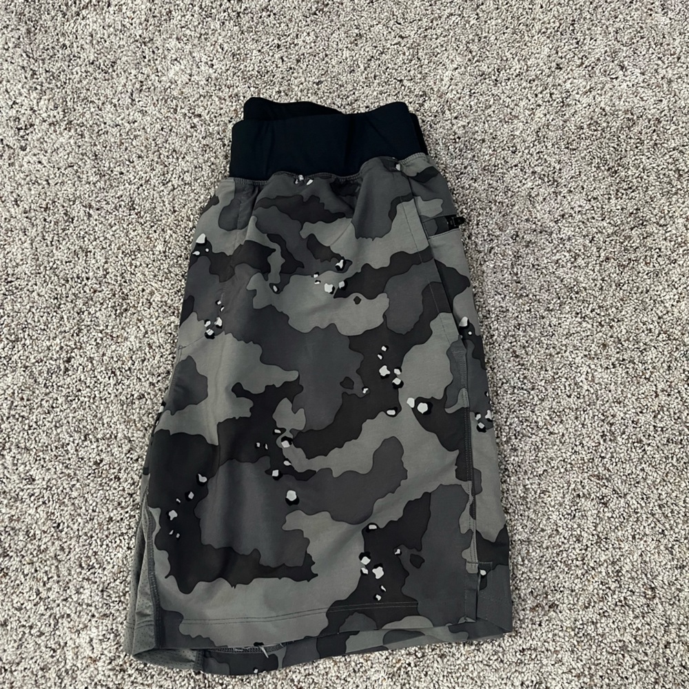 Fabletics camo shorts